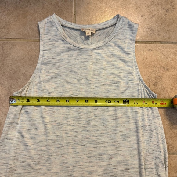 3 for $20/ Flowy Tank - Picture 8 of 9